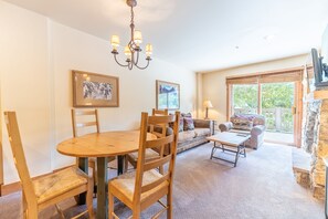 Flat-screen TV, fireplace, DVD player