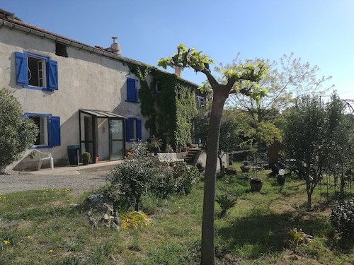 Joli logement dans hameau tranquille