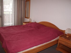 3 bedrooms, internet, wheelchair access - Disentiserhof Garvera by Interhome (Disentis)