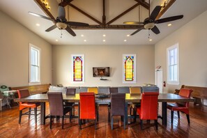 Dining - The Sanctuary (Near Tecumseh) (Kingston)