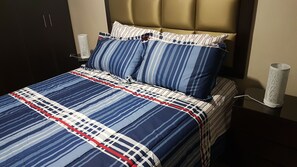 2 chambres, fer et planche à repasser, Wi-Fi, draps fournis