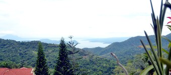 VISTA DELLA MONTAGNA DI SANG YOO TAGAYTAY