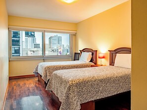 2 slaapkamers, een strijkplank/strijkijzer, wifi, beddengoed