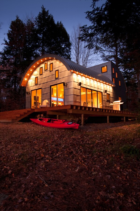 Spectacular Private Damariscotta Lake HouseFeatured in Down East