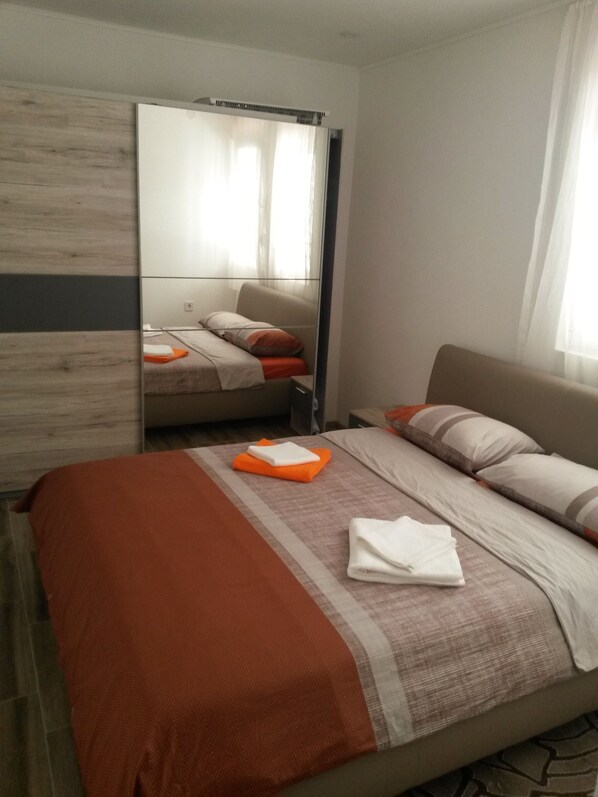 3 bedrooms, WiFi