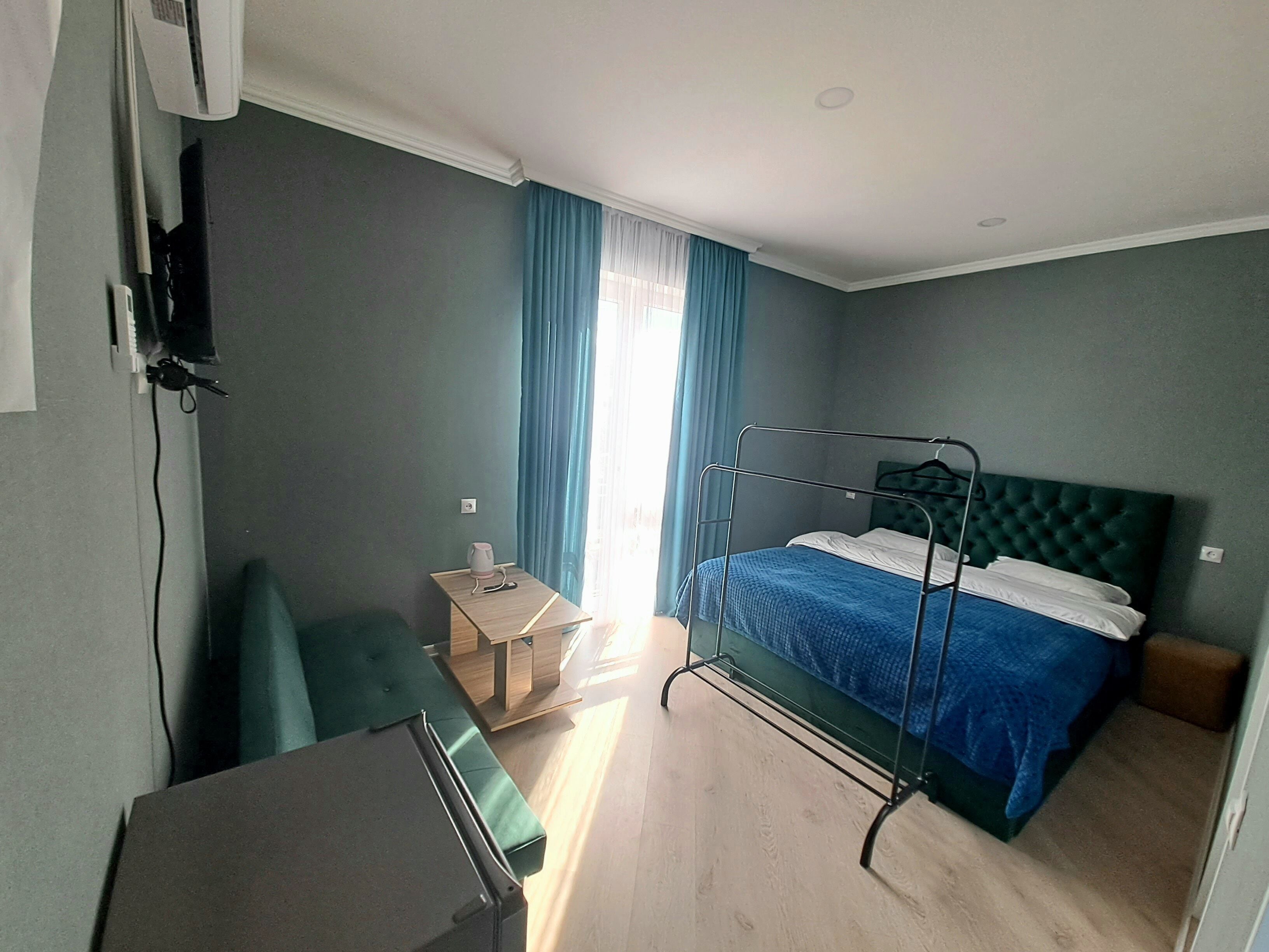 Sistema de insonorización, wifi gratis y ropa de cama 