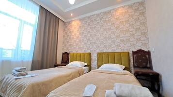 Sistema de insonorización, wifi gratis, ropa de cama