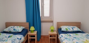 3 bedrooms, free WiFi, bed sheets