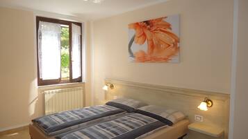 3 Schlafzimmer, Schreibtisch, Reisekinderbett, kostenloses WLAN