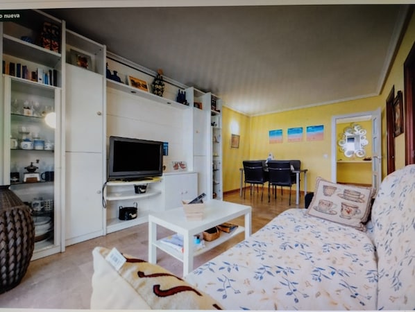 TV, DVD player
