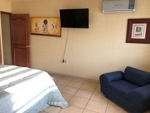 1 bedroom, iron/ironing board, internet, bed sheets