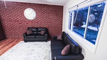 电视、电子游戏、书