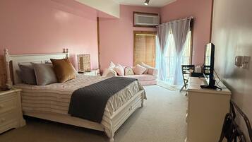 Fer et planche Ă repasser, draps fournis