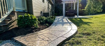 Relaxing Country Home in Ohio! Newly Furnished! Family Friendly!