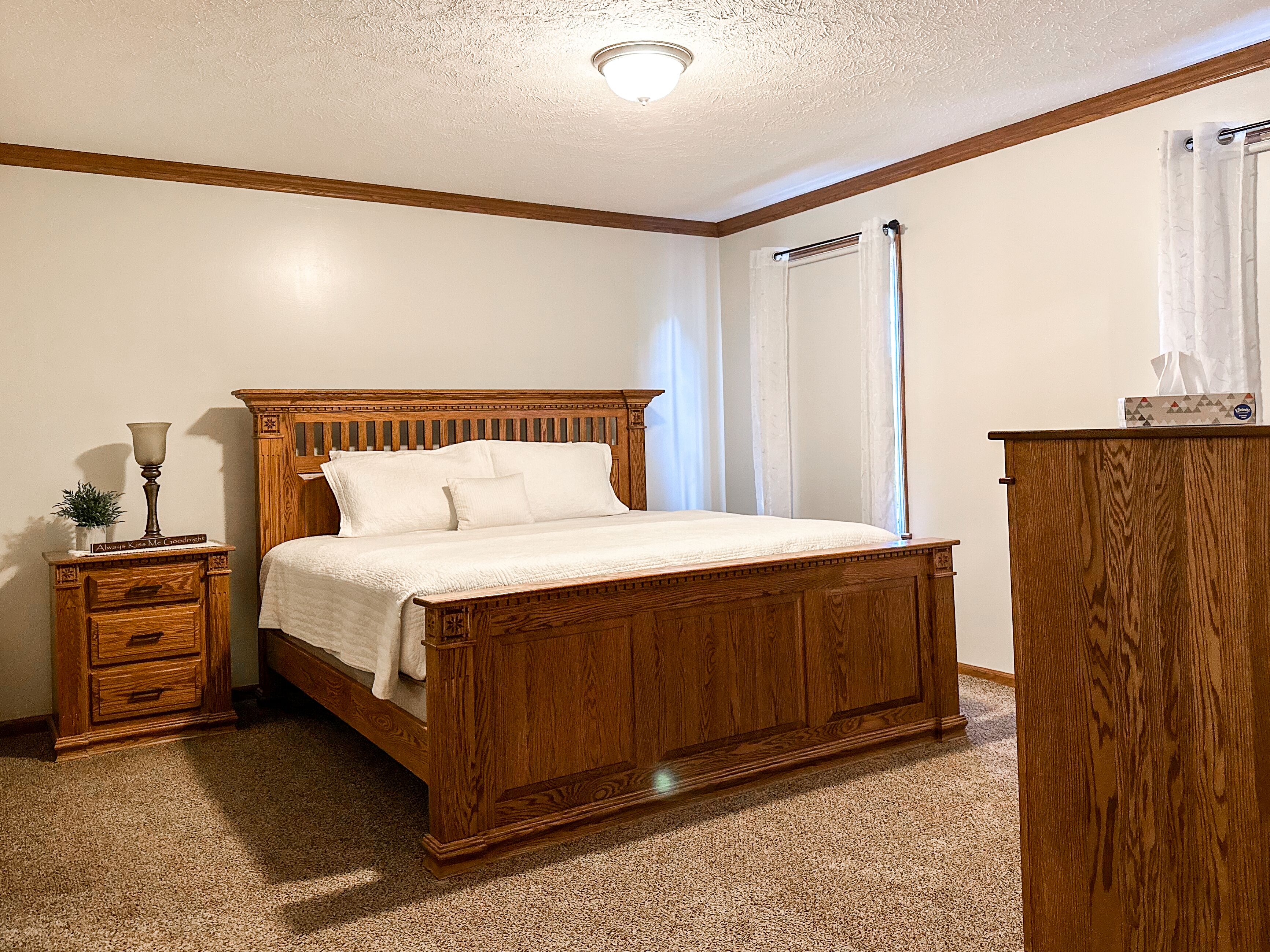 3 slaapkamers, een strijkplank/strijkijzer, reisbedje, wifi