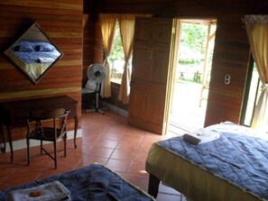 1 bedroom, WiFi - Wetlands Lodge ~ Cabin 7 (Alajuela)