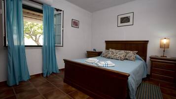 1 chambre, fer et planche Ă  repasser, Wi-Fi, draps fournis