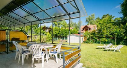 Cubic 1 by Interhome