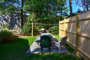 Outdoor dining - Three bedroom cottage-Only .2 miles to Sea Street Beach (Dennis Port)