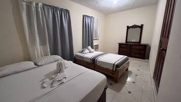 Individually furnished, iron/ironing board, free WiFi, bed sheets