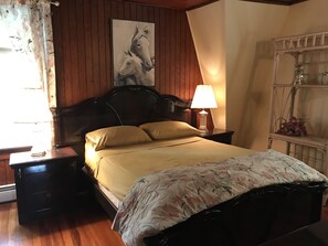 4 Schlafzimmer, Schreibtisch, Bügeleisen/Bügelbrett, kostenloses WLAN