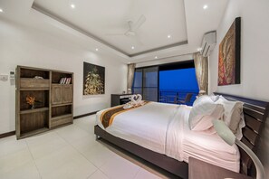 3 bedrooms, in-room safe, free WiFi, bed sheets
