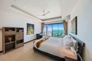 3 bedrooms, in-room safe, free WiFi, bed sheets