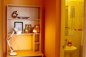 Hårføner, sjampo og toalettpapir