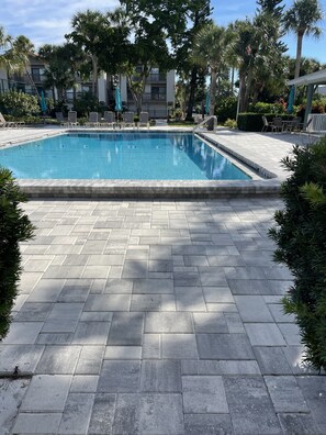 Piscine extérieure, piscine chauffée