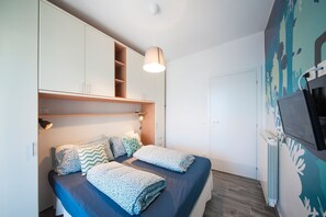 1 bedroom, iron/ironing board, free WiFi, bed sheets