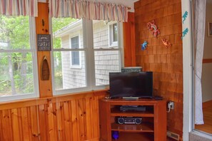 Interior - Three bedroom home with central air conditioning (Dennis Port)