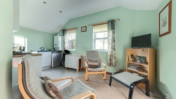 TV, bøker og printere