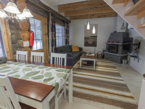 Inside other - Sapara k 40 by Interhome (Äkäslompolo)