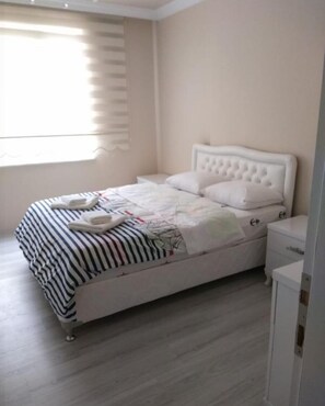 Hochwertige Bettwaren, individuell dekoriert, individuell eingerichtet