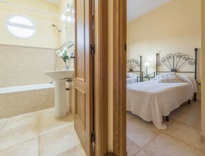 Jabón y papel de baño