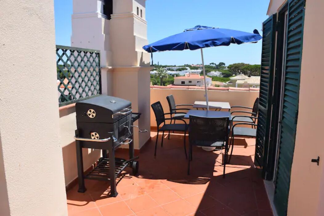 Terrace Dining Area