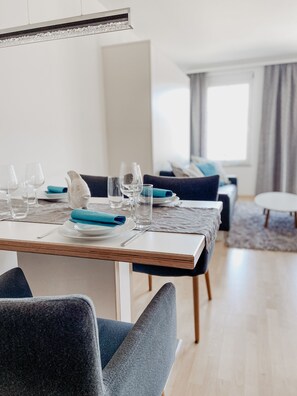 Dining - Apartment with lake view in a quiet location in Velden (Velden am Wörthersee)