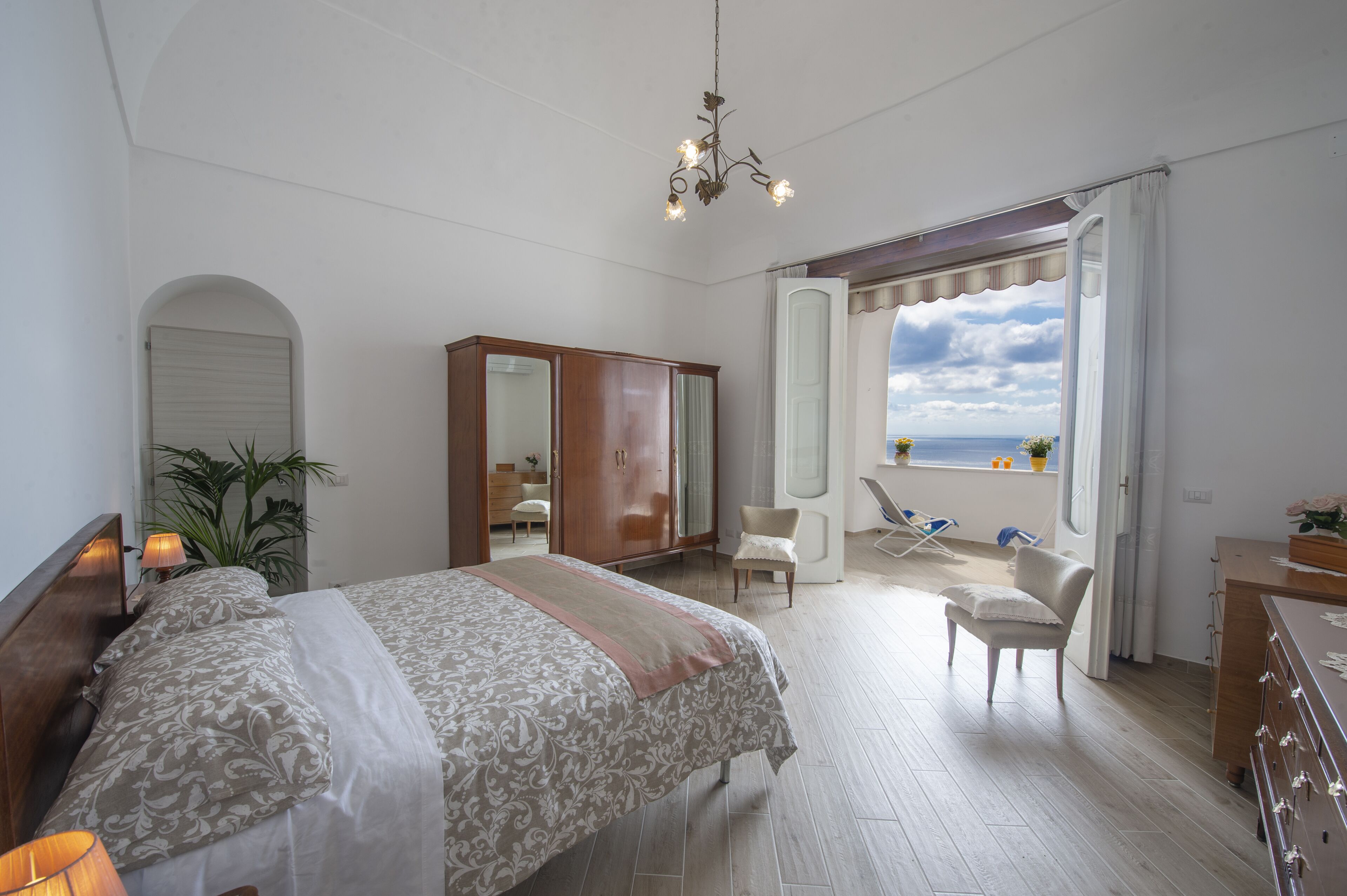 4 Schlafzimmer, Bügeleisen/Bügelbrett, WLAN, Bettwäsche