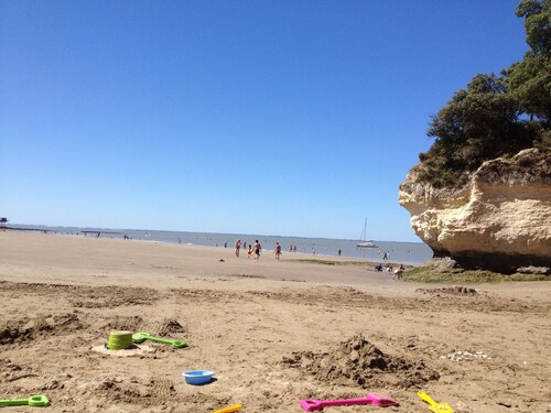 Special Offer! Beautiful hill top House with Private Heated Pool, Stunning Views