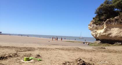 Special Offer! Beautiful hill top House with Private Heated Pool, Stunning Views