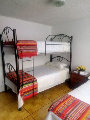 4 habitaciones y acceso a internet 