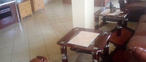 9 Schlafzimmer, Zimmersafe, kostenloses WLAN, Bettwäsche