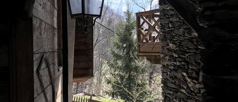 Enceinte de lâhĂ©bergement