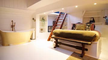 1 slaapkamer, een strijkplank/strijkijzer, gratis wifi, beddengoed