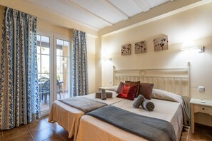 1 slaapkamer, een strijkplank/strijkijzer, gratis wifi, beddengoed