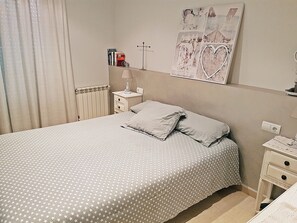 3 dormitorios, tabla de planchar con plancha, wifi