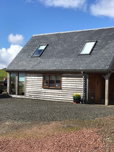 Tigh a Chabar, Savary. Nr Lochaline.  Cosy cottage, sleeps 4.  Sea views.