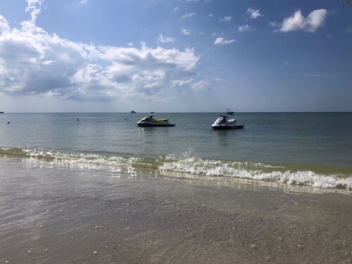 52 Foot Water Adventure Houseboat Clearwater Beach
