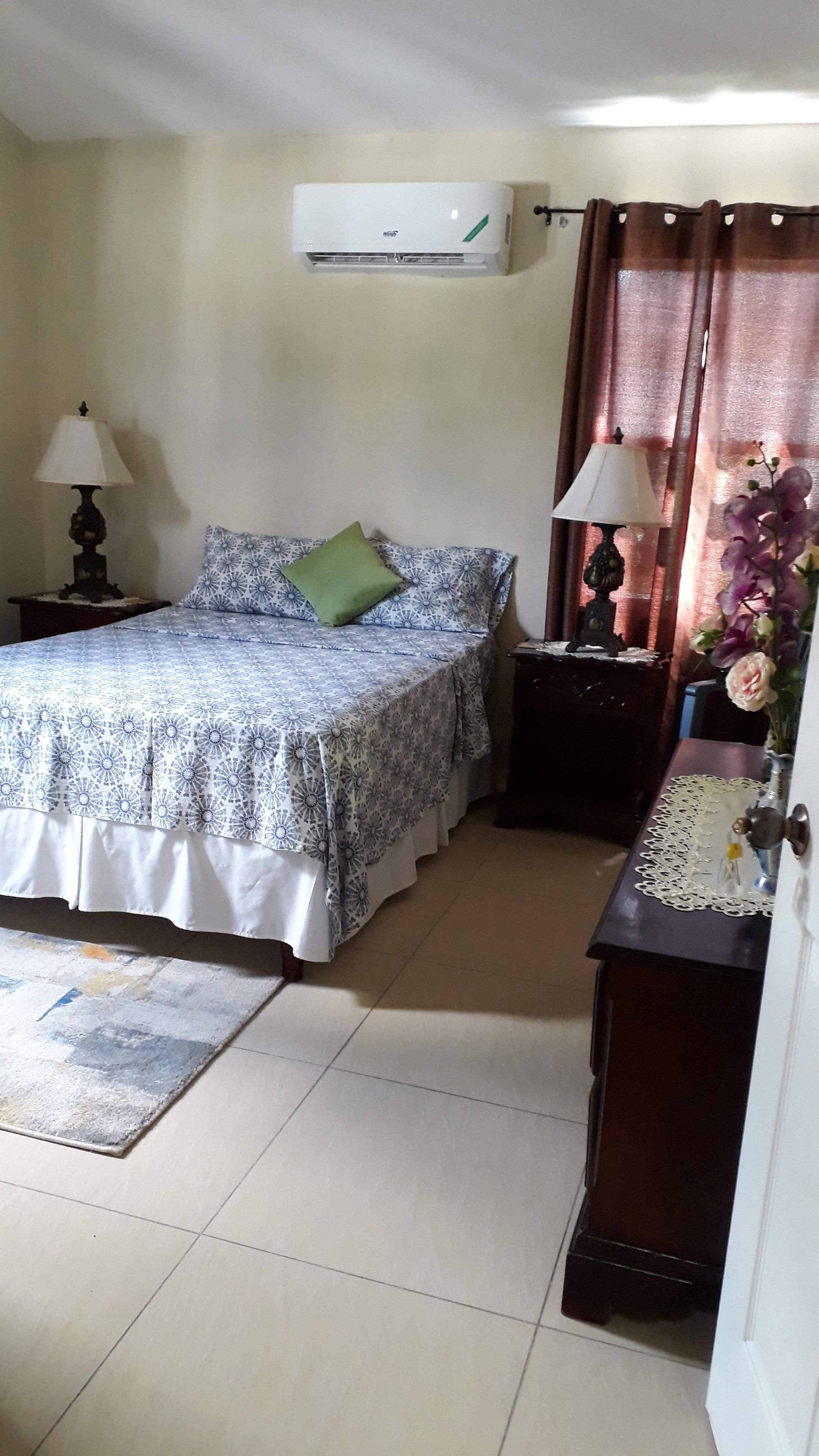 Basic Double Room, 1 Double Bed | Down comforters, iron/ironing board, free WiFi, bed sheets