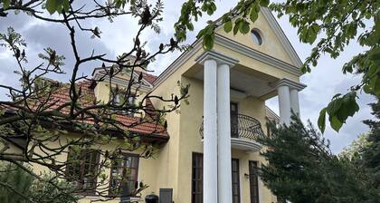 Manoir élégant. Moderne, élégant et confortable